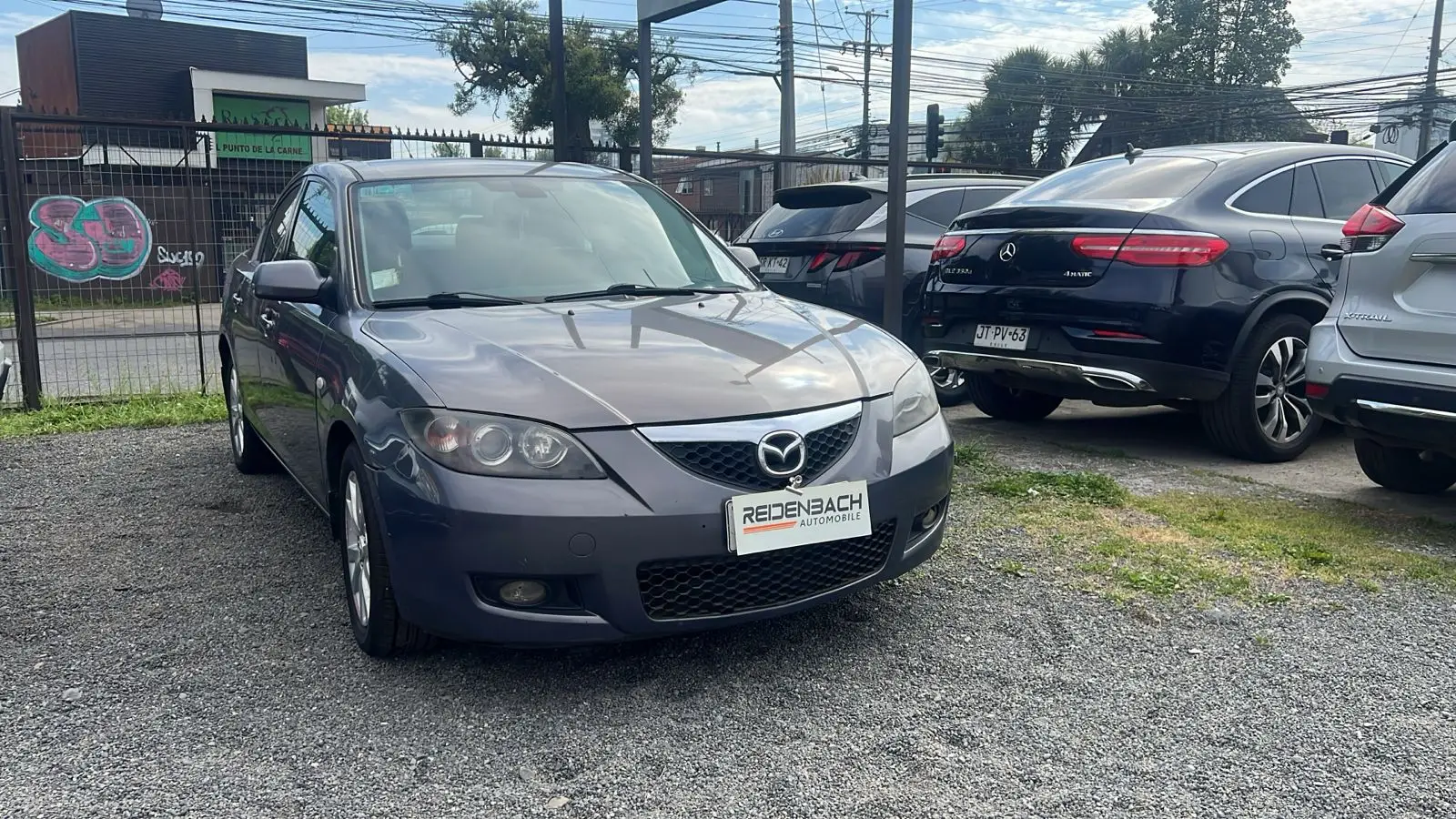 Mazda 3 Sedan — foto 1 de 6