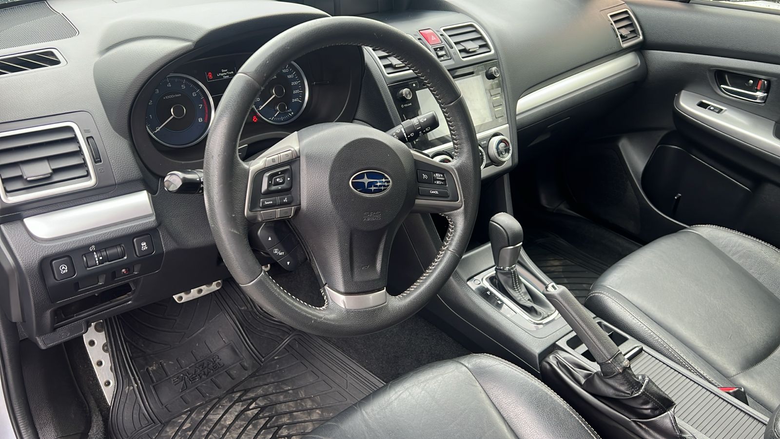 Subaru Xv — foto 5 de 6