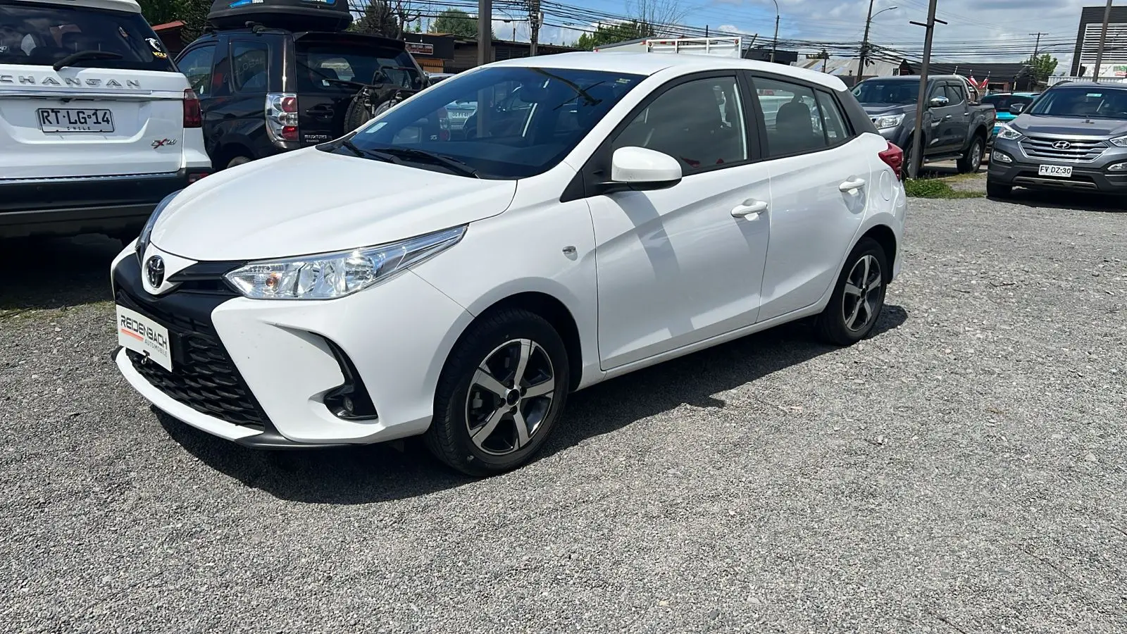 Toyota Yaris Sport — foto 2 de 7