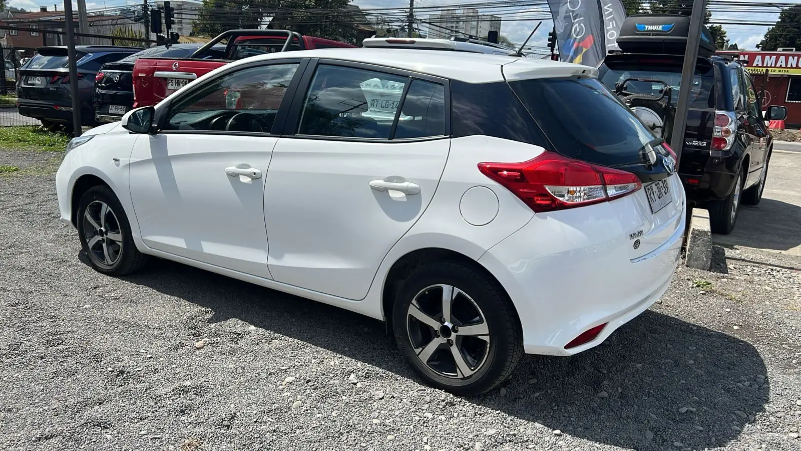 Toyota Yaris Sport — foto 3 de 7
