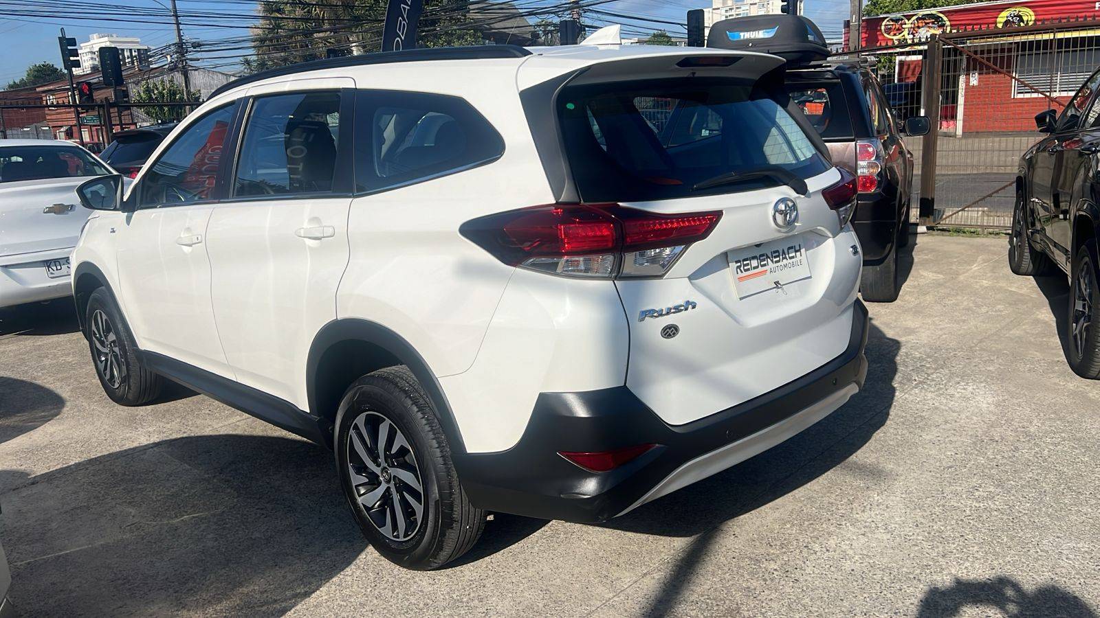 Toyota Suv Rush — foto 4 de 8