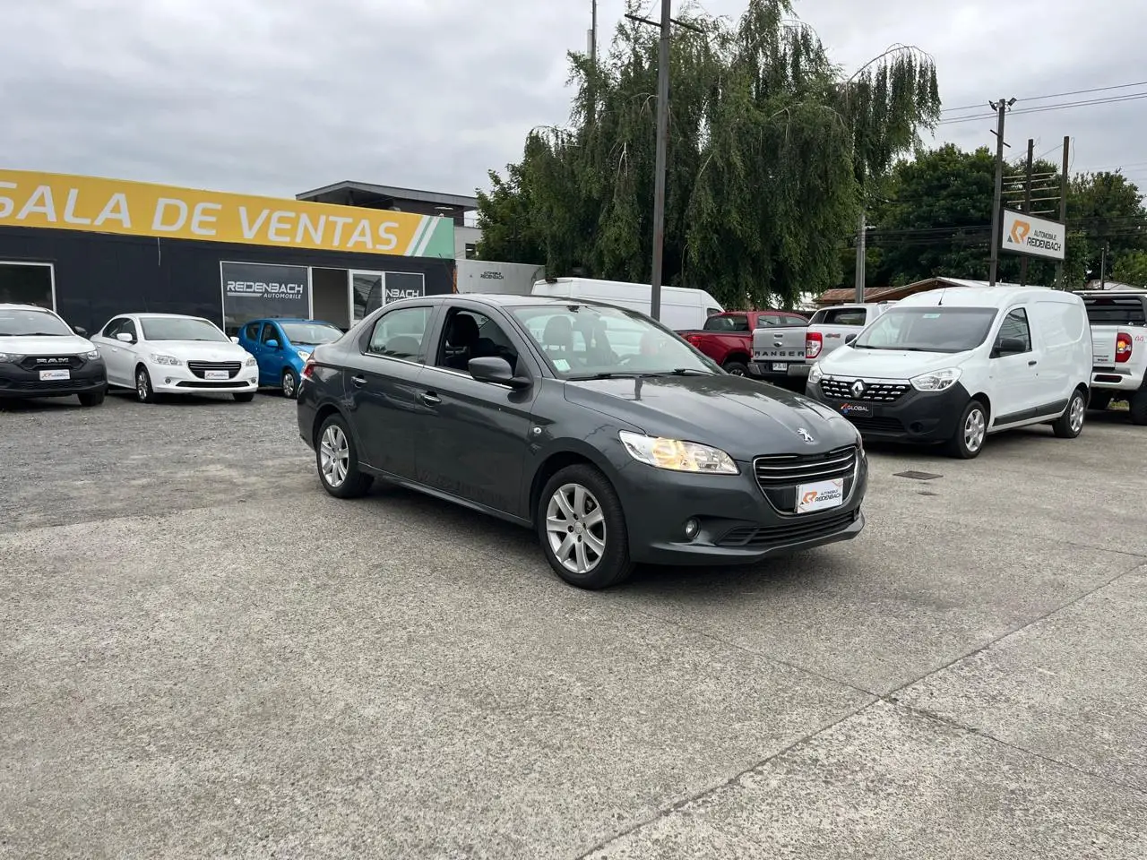 Peugeot 301 — foto 2 de 9