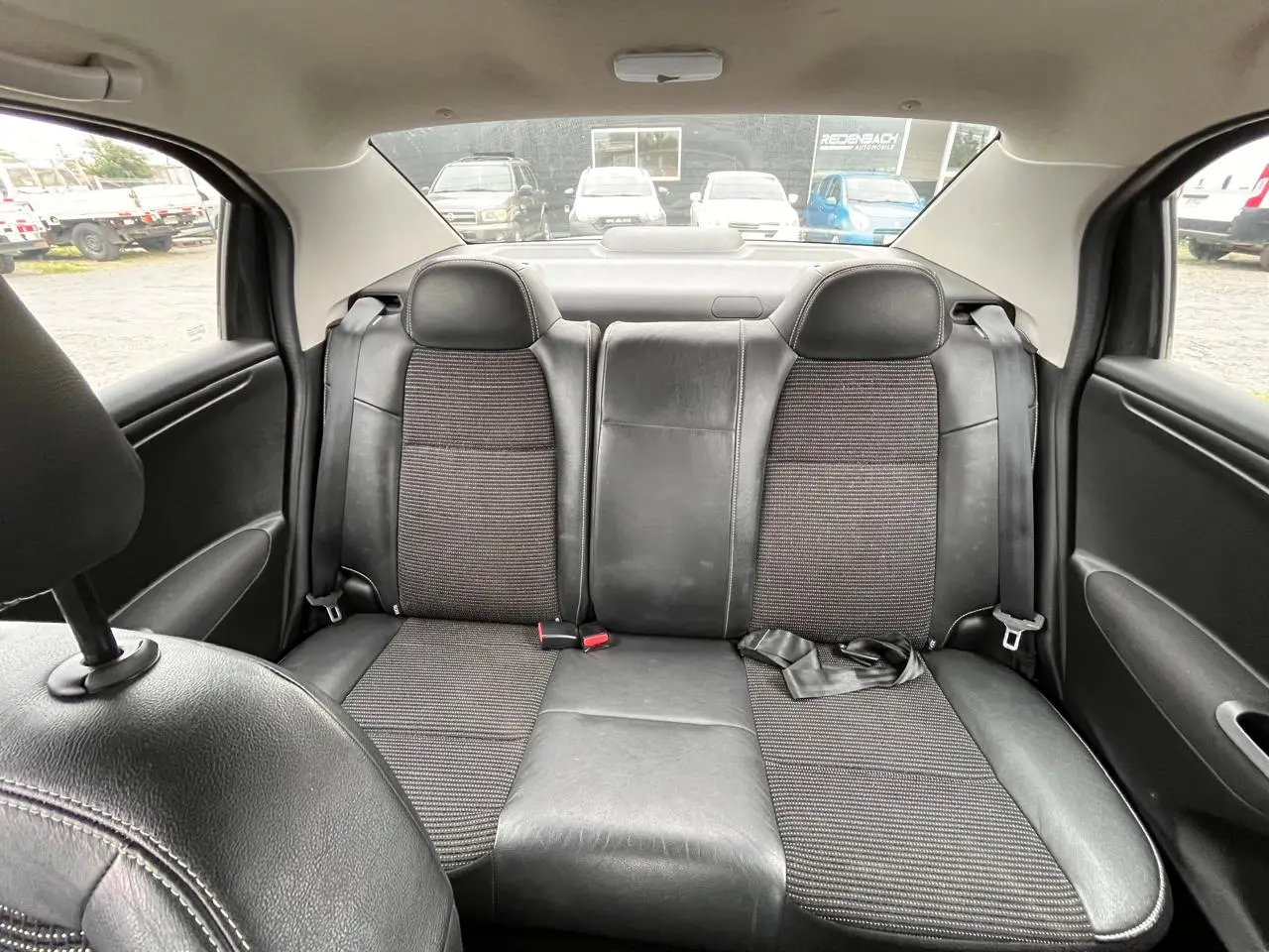 Peugeot 301 — foto 6 de 9