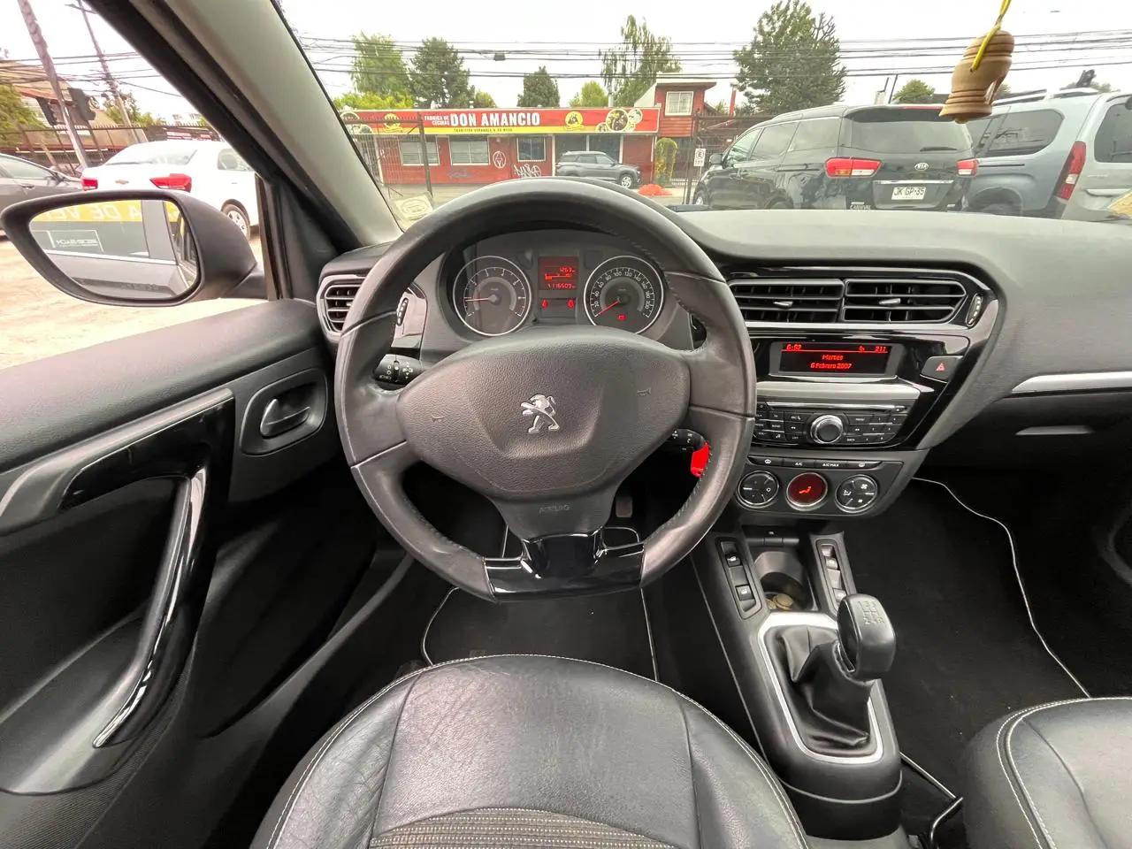 Peugeot 301 — foto 8 de 9